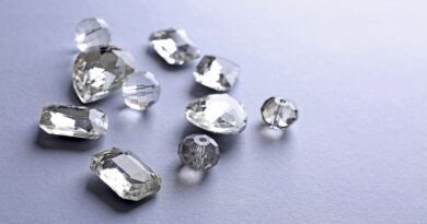 7 pedras que as pessoas compram achando que é diamante